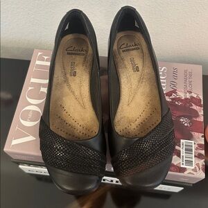 5.5 Clarks Soft Cushion Women's Black Dress Flats